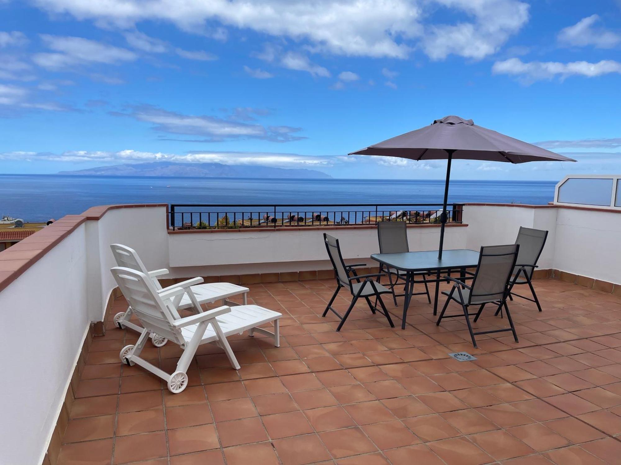 شقة Amazing Duplex With Large Terrace And Sea Views بويرتو دي سانتياغو المظهر الخارجي الصورة